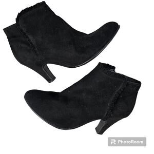 Aerosoles Tape Gun Black Booties Women's Size 9